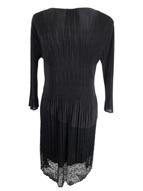 Vintage 2000s Y2K Chic Feminine Formal Solid Black Pleated Crinkle Long Sleeve Below-the-Knee Midi Dress with Lace Trim | Size XL-XXL