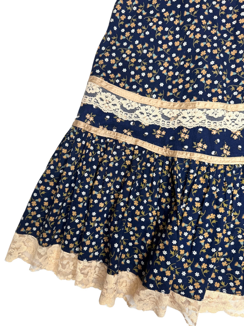 Vintage 70s Gunne Sax Bohemian Hippie Prairie Navy Blue Floral Ruffled Cotton Midi Peasant Skirt with Lace Trim | Size XXS-XS