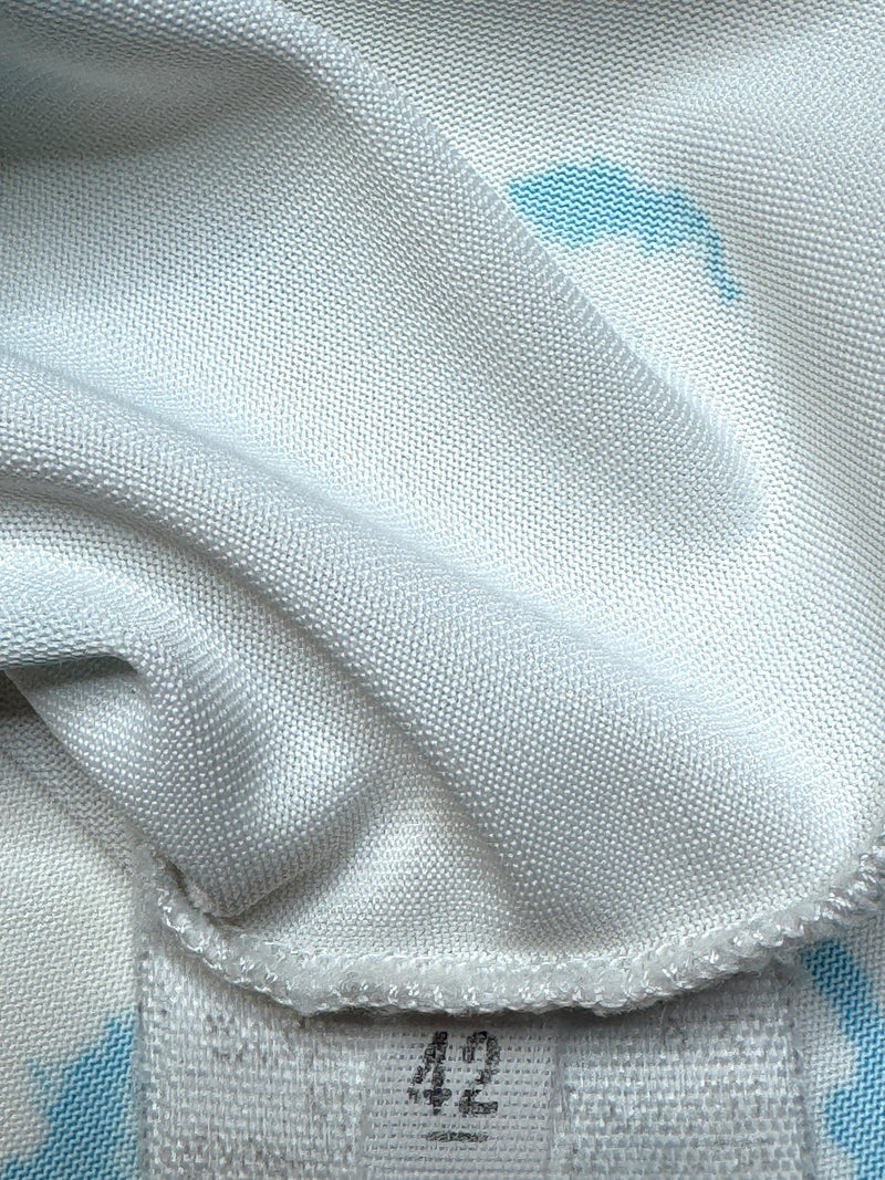 Vintage 2000s KRIZIA White & Blue Abstract Patterned 3/4 Sleeve Top ...