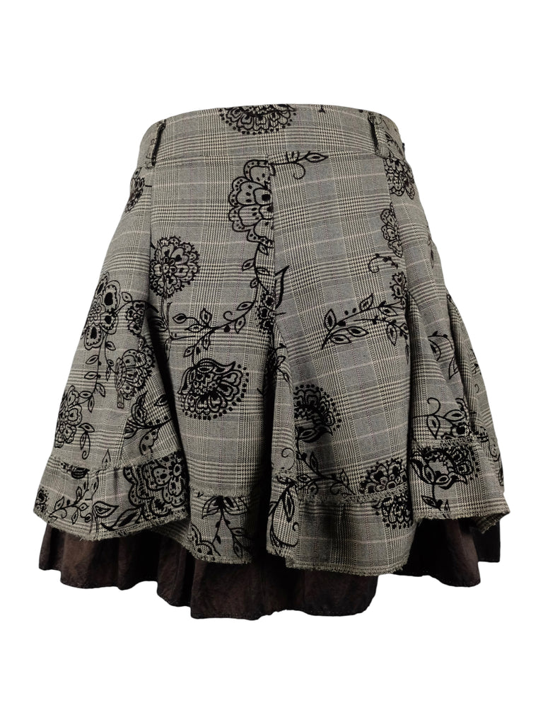 Vintage 2000s Y2K Preppy Academia Schoolgirl Plaid Check Print & Floral Above-the-Knee Mini Circle Skater Skirt | 30 Inch Waist