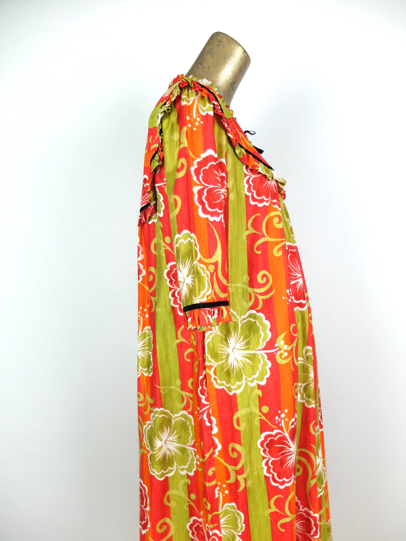 60s Mod Psychedelic Tropical Hawaiian Ruffled Half Sleeve Maxi Dress with Pockets