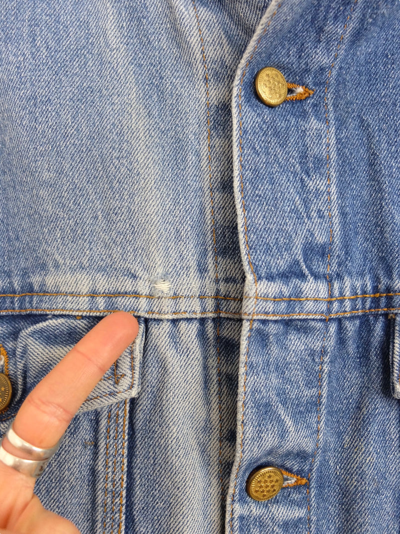 Vintage 80s Bohemian Utilitarian Western Hippie Medium Wash Denim Collared Button Down Jean Jacket | Men’s Size S | Women’s Size M